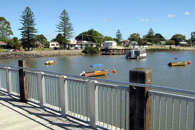 tooradin-jetty-from-bridge